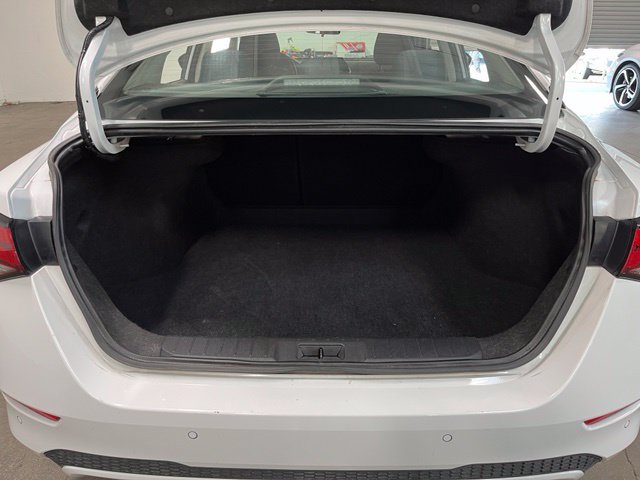 Used 2025 Nissan Sentra SV FWD image 17