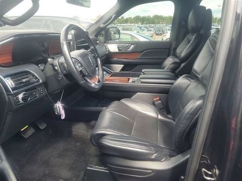 Used 2020 Lincoln Navigator Reserve w/ Equipment Group 208A Reserve AWD/4WD image 3