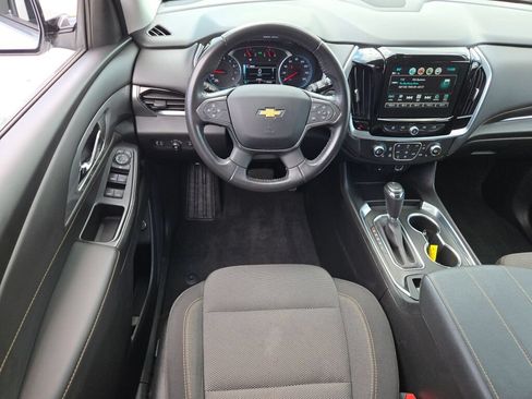 Used 2019 Chevrolet Traverse LT AWD/4WD image 2