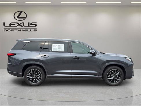 Certified 2025 Lexus TX 350 AWD w/ Technology Package image 5