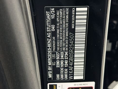 Used 2025 Mercedes-Benz C 300 Sedan image 21