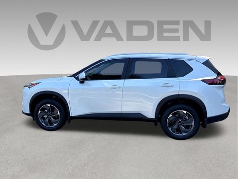 Used 2026 Nissan Rogue SV w/ SV Premium Package FWD image 33