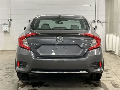 Used 2019 Honda Civic EX image 4
