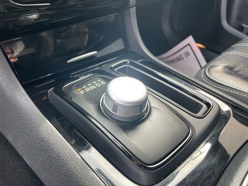 Used 2021 Chrysler 300 S image 18