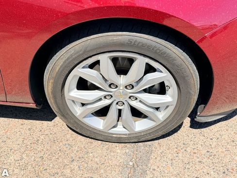 Used 2017 Chevrolet Impala LT w/ Convenience Package FWD image 6