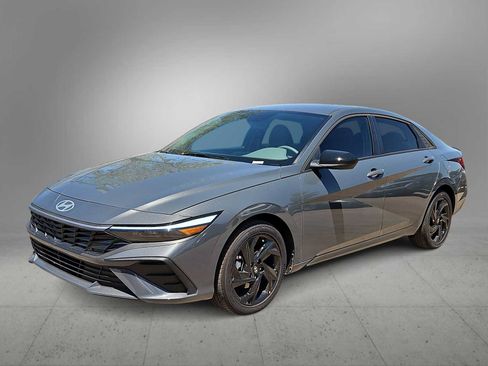 New 2026 Hyundai Elantra Sport FWD image 4