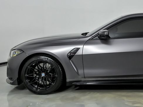 Used 2021 BMW M4 Competition w/ M Carbon Exterior Package RWD image 7