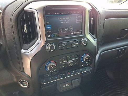 Used 2021 Chevrolet Silverado 1500 LT w/ Safety Package AWD/4WD image 20