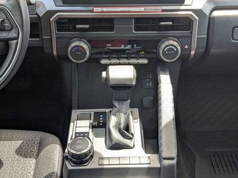 Certified 2025 Toyota 4Runner SR5 AWD/4WD image 19