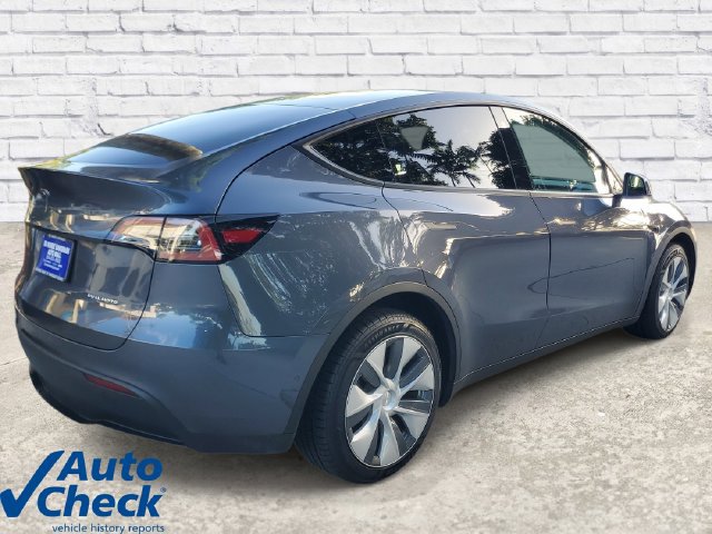 Used 2022 Tesla Model Y Long Range AWD/4WD image 4