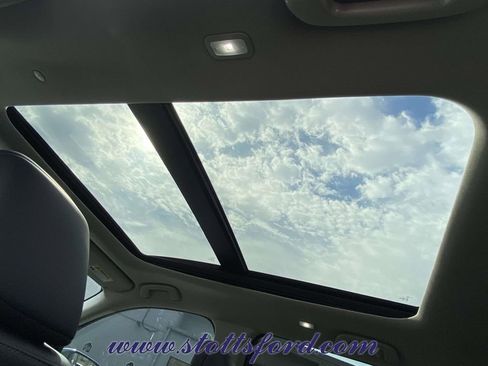 Used 2023 Honda Pilot Elite image 14