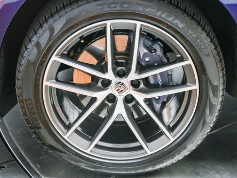 Certified 2026 Porsche Macan AWD/4WD image 13