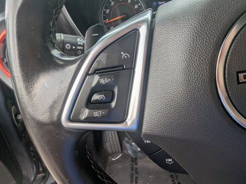 Used 2020 Chevrolet Camaro LT RWD image 15