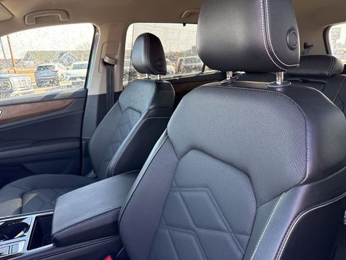 Used 2024 Volkswagen Atlas SE FWD image 22