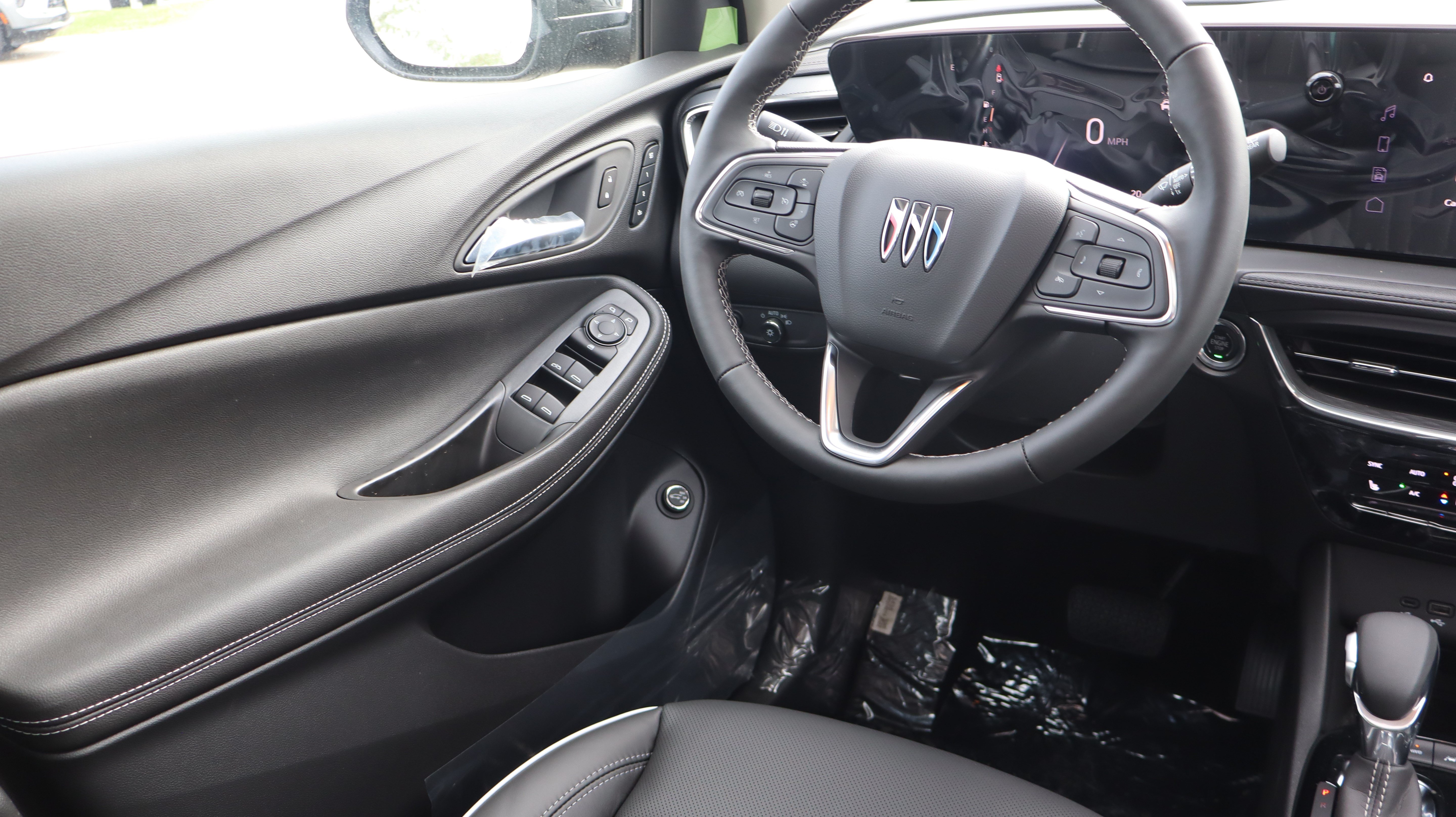 New 2026 Buick Encore GX Avenir w/ Avenir Technology Package AWD/4WD image 9
