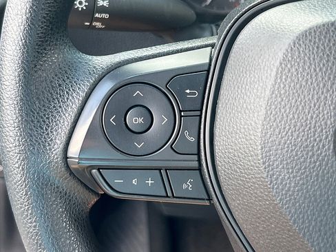 Used 2023 Toyota Corolla LE image 14
