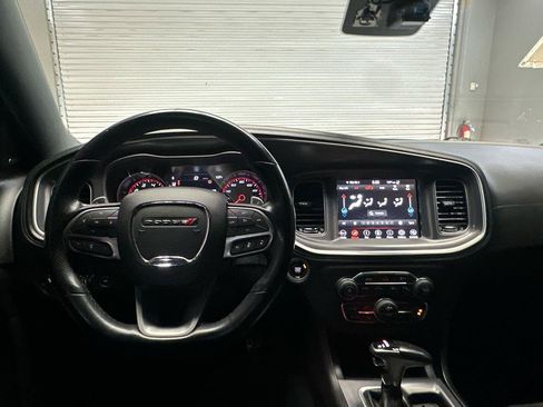 Used 2020 Dodge Charger R/T w/ Plus Group RWD image 13