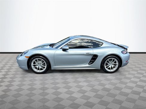 Used 2021 Porsche 718 Cayman image 4