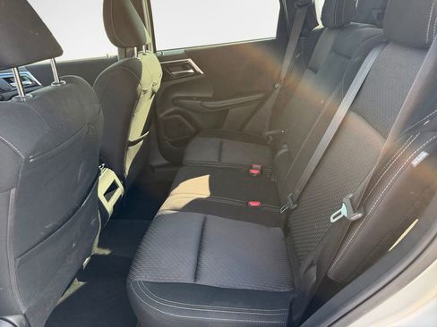 Used 2022 Mitsubishi Outlander ES AWD/4WD image 24