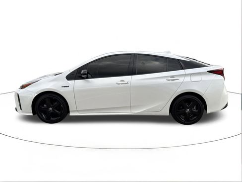 Used 2021 Toyota Prius 20th Anniversary Edition image 6