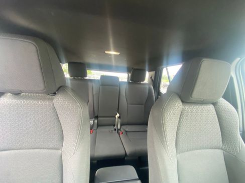 Used 2025 Toyota 4Runner SR5 AWD/4WD image 28
