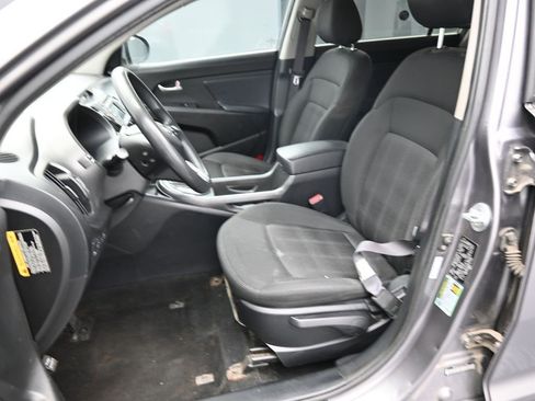 Used 2013 Kia Sportage LX w/ Convenience Pkg image 11