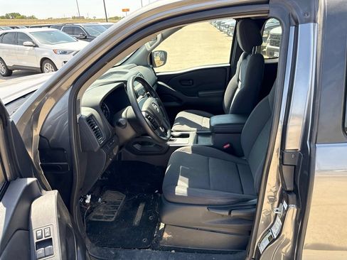 Used 2022 Nissan Frontier S w/ Technology Package AWD/4WD image 18