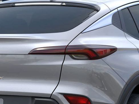 New 2025 Buick Envista Preferred image 11