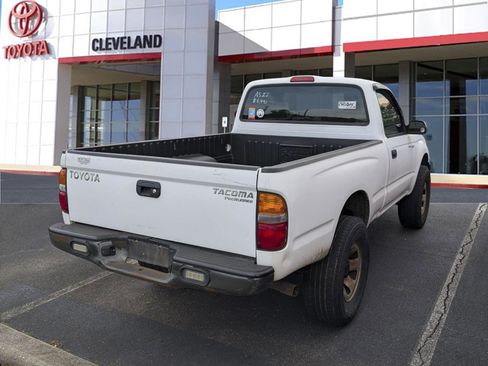 Used 2004 Toyota Tacoma PreRunner RWD image 6