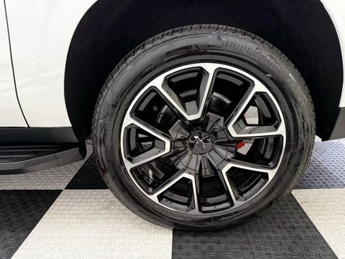 New 2025 Chevrolet Suburban RST w/ RST Capability Package image 13