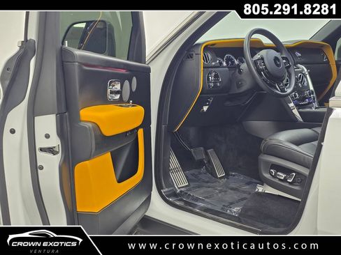 Used 2023 Rolls-Royce Cullinan AWD/4WD image 31