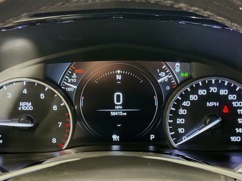 Used 2019 Cadillac XT5 Platinum AWD/4WD image 10