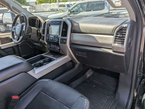 Used 2018 Ford F350 Lariat w/ Lariat Ultimate Package AWD/4WD image 34