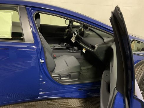 New 2026 Toyota Prius LE image 36