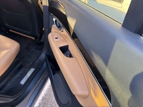 Used 2018 Volvo XC90 T6 Momentum w/ Momentum Plus Package image 29