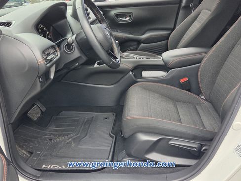 Used 2023 Honda HR-V Sport image 8