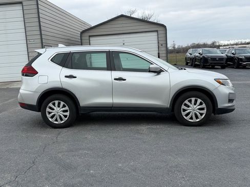 Used 2020 Nissan Rogue S image 4