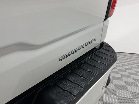 Used 2022 GMC Sierra 1500 Denali w/ Technology Package image 32