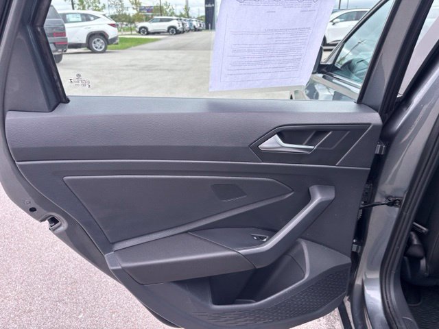Used 2024 Volkswagen Jetta SE w/ Panoramic Sunroof Package FWD image 39