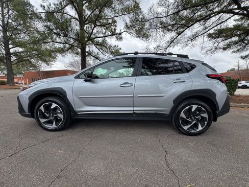 Used 2024 Subaru Crosstrek 2.5i Limited w/ Crosstrek Mirror Package image 7