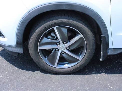 Used 2022 Honda HR-V EX image 5