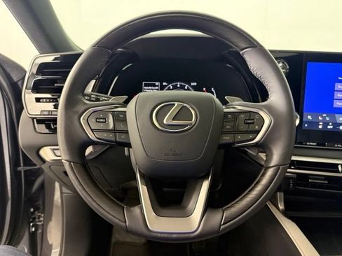 Used 2024 Lexus RX 350 Premium w/ Accessory Package (Z1) AWD/4WD image 29