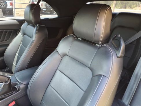Used 2018 Ford Mustang GT Premium RWD image 16