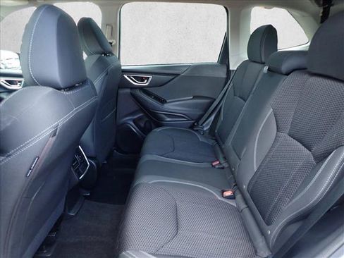 Used 2020 Subaru Forester Premium AWD/4WD image 9