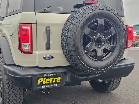 New 2025 Ford Bronco Big Bend w/ Black Diamond Package image 12