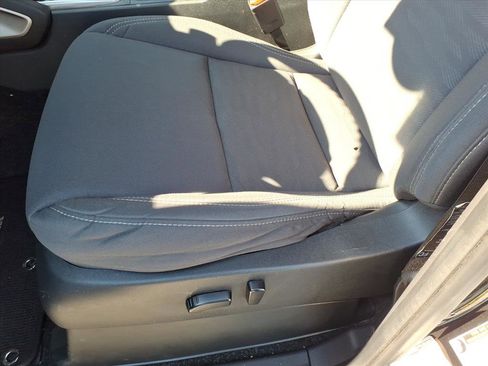 Used 2023 Nissan Frontier SV image 24