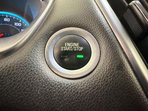Used 2019 Chevrolet Traverse LT FWD image 26