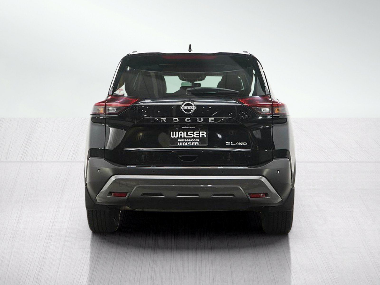 Used 2023 Nissan Rogue SL AWD/4WD image 4