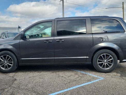 Used 2018 Dodge Grand Caravan GT image 6