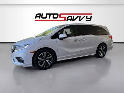 Used 2020 Honda Odyssey Elite image 3